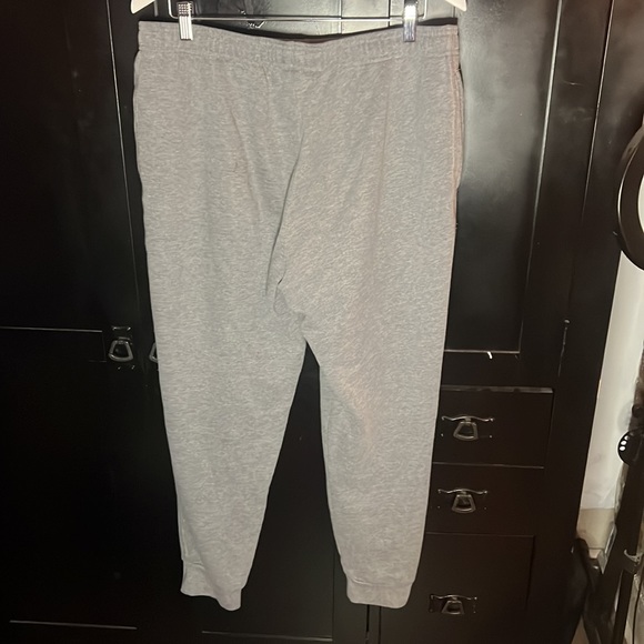 Sweat pants - Picture 2 of 2